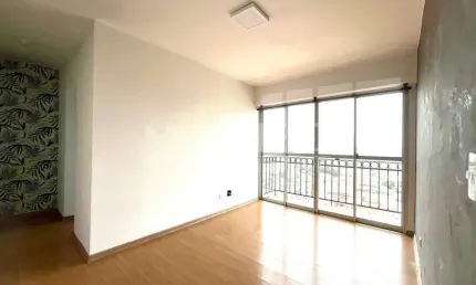 Apto à venda Jd Marajoara, Sendo 02 dormitórios, sala com varanda