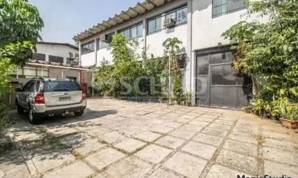 Barracão / Galpão / Depósito com 6 salas para alugar na Rua Sérvia, --, Interlagos, São Paulo