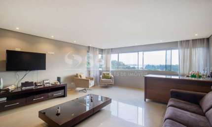 Apartamento Condomínio  Green Village com 181 m² com 3 suítes, sala ampla, varanda, 2 vagas.