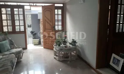 ALTO DA BOA VISTA - 3 quartos sendo 1 suíte / 2 vagas