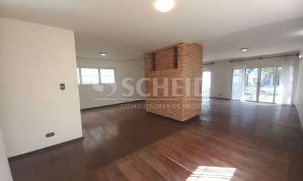 Casa de 584m² com 4 quartos 4 vagas de garagem à venda na Chácara Monte Alegre