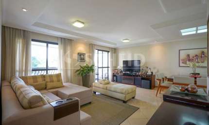 Apartamento a venda no Alto da Boa Vista com 3 quartos suites e 3 vagas de garagem.