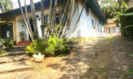 Casa Térrea à Venda no Jardim Petrópolis - Alto da Boa Vista Um Refúgio de Tradição e Tranquilidade