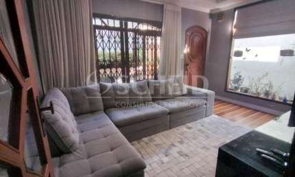 Casa a venda no Campo Grande 250m² 3 Dormitórios, 2 Vagas
