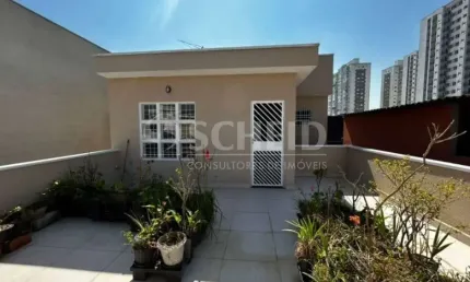 Sobrado á venda com amplo espaço no Jardim Marajoara!