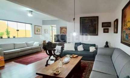 Casa à venda no Jardim Petrópolis com 3 suítes sendo 1 com closet 2 vagas de garagem