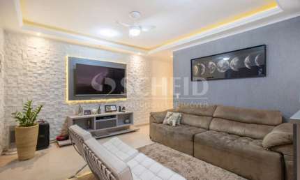 Casa térrea a venda 124 m² Jd. Marajoara 3 quarto sendo uma suíte, 3 vagas de garagem.