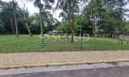 Terreno em Condomínio Fechado no Alto da Boa Vista de 819,53m2 com compensação ambiental aprovada