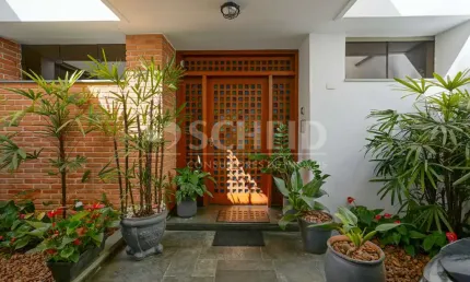 Casa á venda no Brooklin com 3 quartos , 4 vagas de garagem  R$ 3.000.000