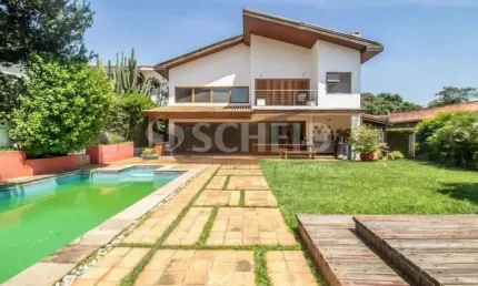 Casa de Condomínio com 4 Dormitórios (Suítes) à venda no jardim Hípico.
