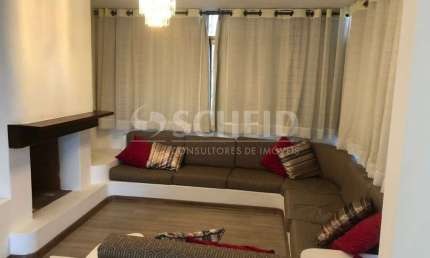 Casa a venda no Jardim dos Estados com 4 quartos sendo 2 suítes e 3 vagas de garagem!!