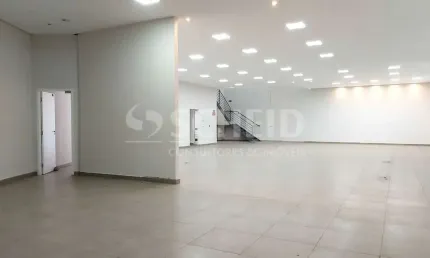 Loja à venda em Santo Amaro com 567m² a 5 minutos a pé da estação Adolfo Pinheiro
