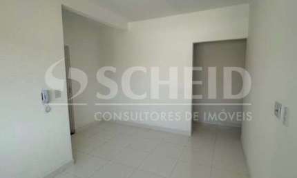 Sala com 70 metros para locação, com fino acabamento.