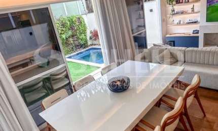 Casa em condomínio fechado  à venda no Jardim Prudência ,190m²,3 dormitórios sendo 1 suíte.