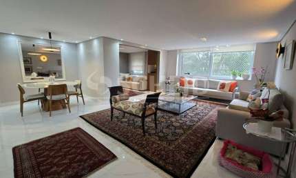 Apartamento à venda no Alto da Boa Vista ? 186m² | 3 Suítes | 3 Vagas | Totalmente reformado