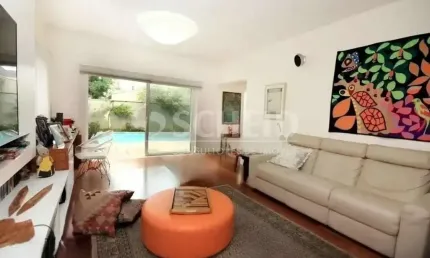 Casa de Vila, 330m² com 4 quartos (2suítes) à Venda na Granja Julieta