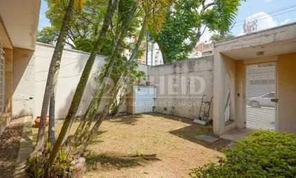Casa Térrea no Brooklin com 3 quartos e 6 vagas de garagem!