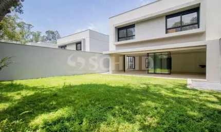 Casa em Condomínio á Venda na Chácara Santo Antônio com 769m², 6 vagas de garagem.