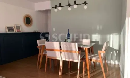 Apartamento à venda no jardim marajoara, com 2 dormitórios, sala estendida e 2 vagas de garagem.