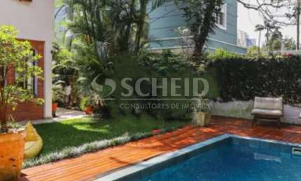 Encante-se com essa Casa no Jardim Petrópolis -SP ? Charme e Conforto em um Só Lugar!