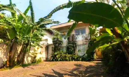 Casa com enorme potencial em ótima localização no brooklin