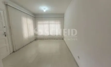 Casa a venda no Jardim Aeroporto, de 124 m² com 3 quartos e 2 vagas.