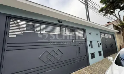 SOBRADO NOVO - 2 DORMS - 2 SUÍTES - 2 VAGAS PARALELAS - RUA TRANQUILA
