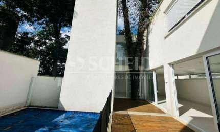 Exclusividade e Conforto em Condomínio Fechado Jardim Petrópolis !