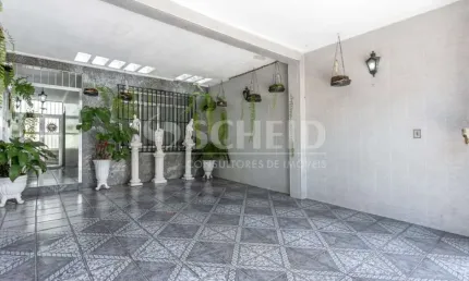 Casa á Venda na Vila Mascote com 283m², 4 quartos sendo 2 suítes, 2 vagas.