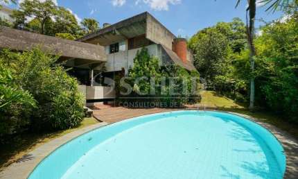 Casa com estilo contemporâneo único no Jardim Guedala
