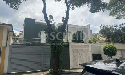 Casa no Brooklin com 3 quartos 3 suítes e 3 vagas de garagem!!