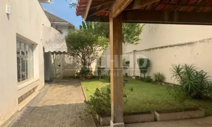 Casa com 3 quartos à venda na Rua Canumá, --, Alto da Boa Vista, São Paulo