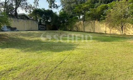 Terreno  de 1530m² no Jd. Marajoara - Limpo e super bem cuidado.