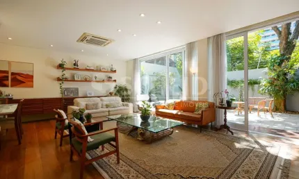Casa de Condomínio no Campo Belo. 4 quartos, 3 suítes e  5 Vagas de Garagem