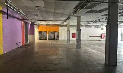 Casa comercial com 4 salas para alugar na Rua Estanislau Moniusko, --, Vila Joaniza, São Paulo