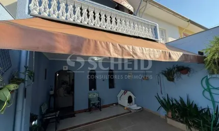 Sobrado de vila em rua fechada com 140m2 - 3 dorms - 2 sacadas - próximo ao colégio santa maria