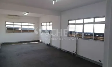 ÓTIMO GALPÃO COM BOA LOCALIZAÇÃO, ENTRADA COBERTA DE GRANDE PORTE, COM DOCA ESPAÇO PARA CARRETA