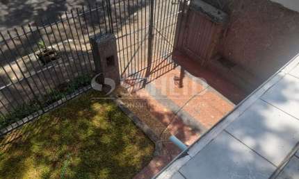 Sobrado á Venda no Campo Belo com 250m², 3 quartos, 2 vagas.