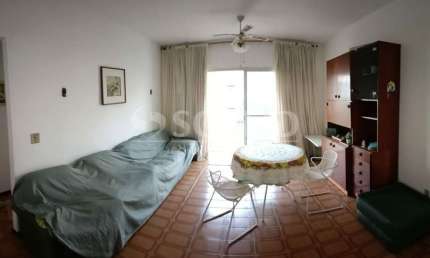 Apartamento no Guarujá, na Praia da Enseada com 2 Quartos e 1 Vaga