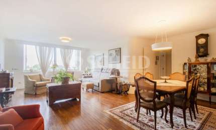 APARTAMENTO RUA SÃO BENEDITO COM 178m² E 3 SUÍTES - 3min da Estação do Metro