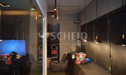 Sala comercial com 68m² de vão livre no brooklin, 2 banheiros, 1 vaga, ótima localização.