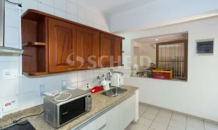 Casa á venda no campo belo com 493m², 4 quartos sendo 2 suítes, 5 vagas.