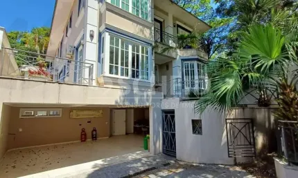 Exclusivo Imóvel de Alto Padrão no Jardim Marajoara  490m²