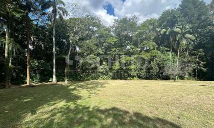 Casa para reforma, com quadra de tênis e piscina na Chácara Flora