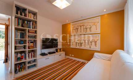 Casa em Condomínio á Venda no Alto da Boa Vista com 152m², 3 quartos sendo 2 suítes, 2 vagas.