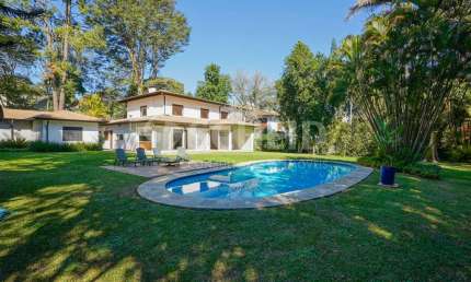 Casa em um terreno de 1.940 m² , ALTO DA BOA VISTA - São Paulo -