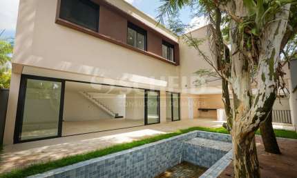 Casa à Venda em Condomínio no Bairro Jardim Cordeiro - Alto da Boa Vista