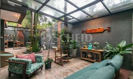 Casa em condomínio fechado estilo Alto da Boa Vista / Jardim Cordeiro com 4 suítes !