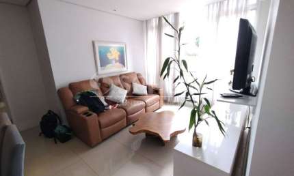 Apartamento para locação em Brooklin com 164 m2, 3 quartos, 1 suíte e 1 vaga.