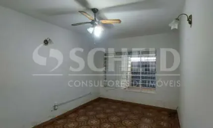 Casa a venda de 135,00m² útil, com 3 quartos, na Vila Santa Catarina.
